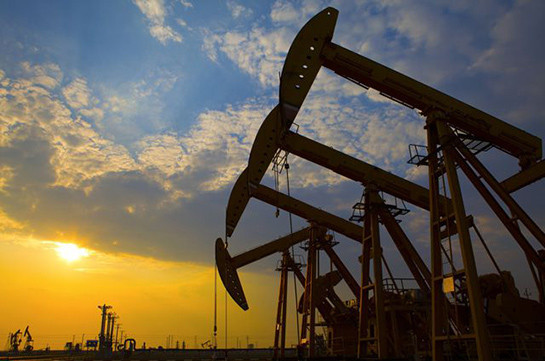Нефть Brent торгуется выше 56 долларов за баррель