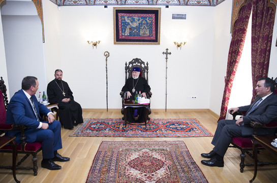 Կաթողիկոսը Վրաստանի մշակույթի նախարարի հետ հանդիպմանը բարձրաձայնել է փլուզման եզրին գտնվող հայկական մի շարք եկեղեցիների հարցը