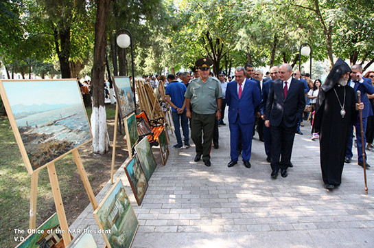 Президент Республики Арцах принял участие в торжественном мероприятии, посвященном Дню Степанакерта