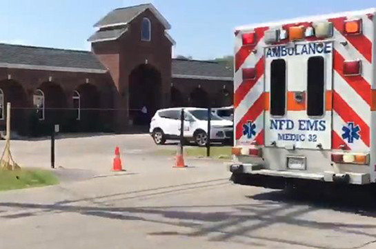 При стрельбе в церкви в Теннесси погиб человек, восемь ранены