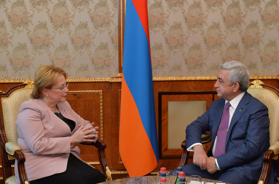 Президент Армении принял министра здравоохранения России
