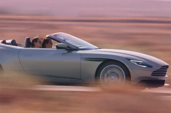 Aston Martin представила кабриолет DB11 Volante (Видео)