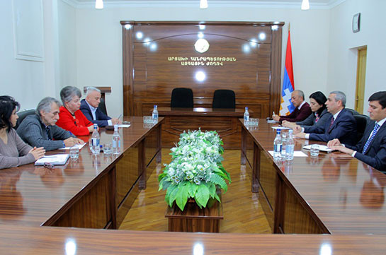 Масис Маилян представил депутатам парламента Арцаха приоритеты внешней политики