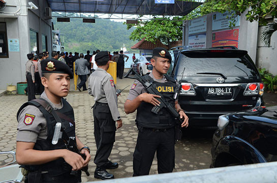 В Индонезии задержали спикера парламента по подозрению в хищении денег