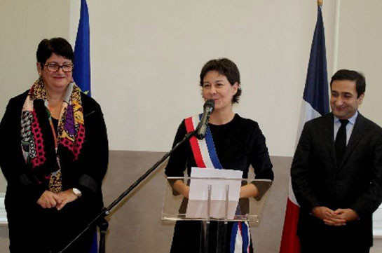 Постпред НКР во Франции принял участие в приеме в мэрии Бур-де-Пеаж
