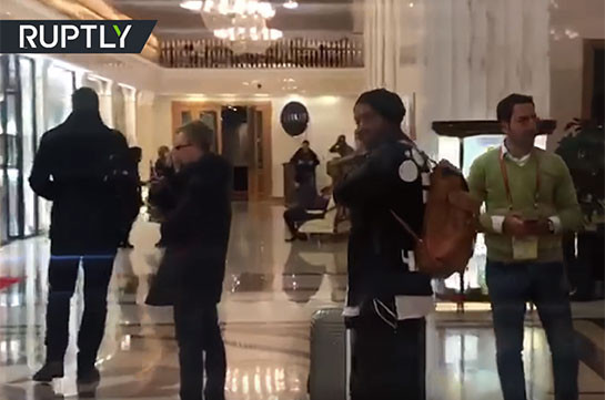 Роналдиньо прибыл в Москву для участия в жеребьёвке ЧМ-2018 (Видео)