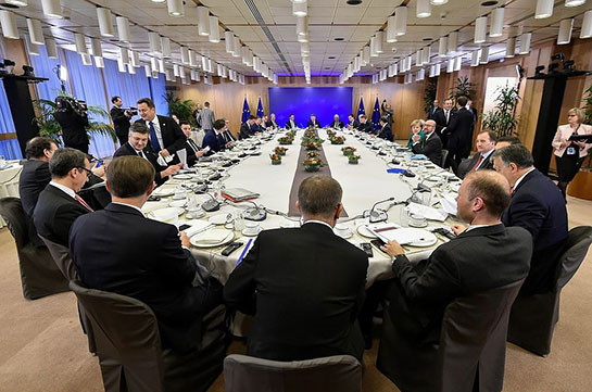 Лидеры стран ЕС утвердили переход ко второй фазе переговоров по Brexit