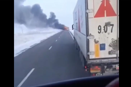 При возгорании автобуса в Казахстане погибли более 50 человек