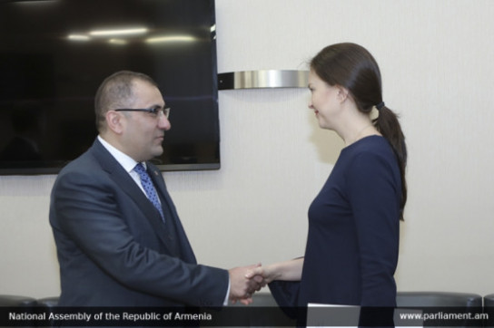 Глава аппарата парламента Армении и руководителем аппарата Госдумы РФ обсудили в Москве вопросы сотрудничества