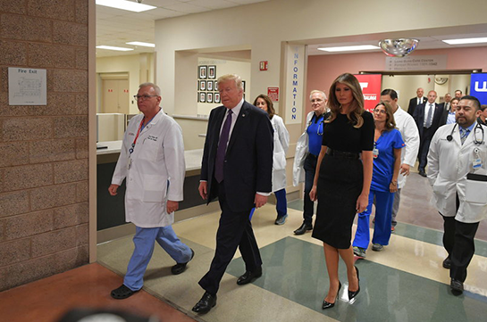 Трамп посетил пострадавших во время стрельбы в школе во Флориде