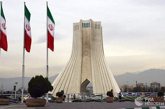 США пытаются не допустить сотрудничества России и Ирана, заявили в Тегеране