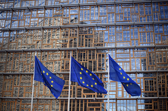 Послы ЕС согласовали продление на полгода санкций против граждан и компаний РФ