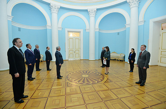 Президент Армении принял верительные грамоты новоназначенного посла Албании