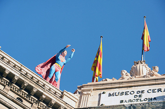 Испанские власти отстранили от должностей 260 каталонских политиков