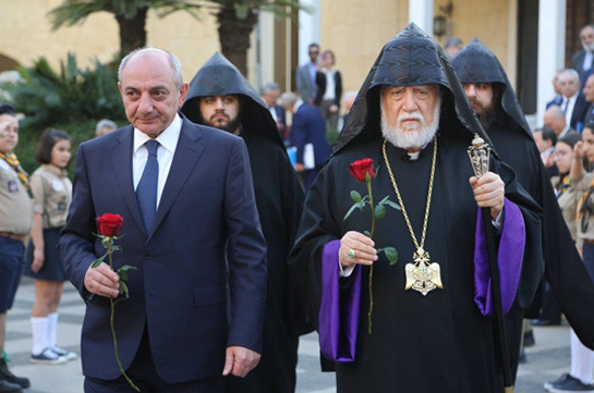 Президент Карабаха в Антилиасе принял участие в церемонии открытия Мемориала Независимости