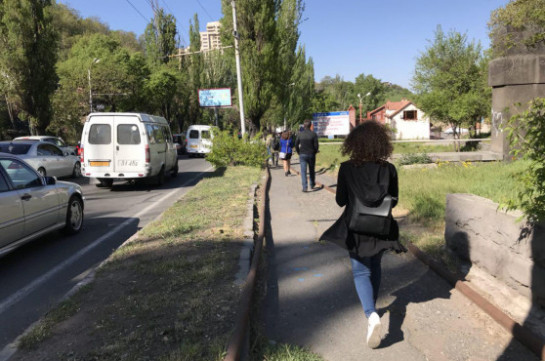 Проспект Мясникяна в Ереване заблокирован