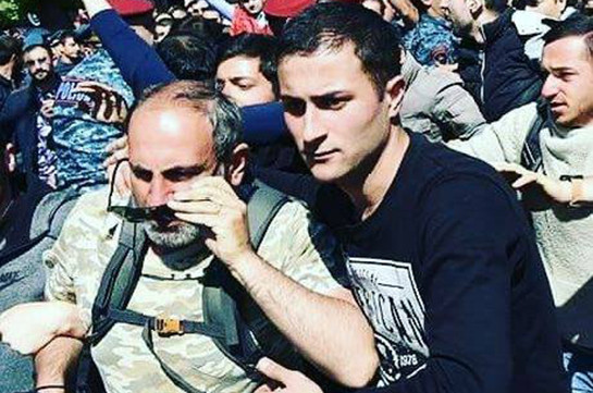 Ձերբակալվածներից մեկը Տիգրան Մազմանյանն է, մյուսը՝ անչափահաս. Վերջինին բերման են ենթարկել երթուղային տաքսու միջից