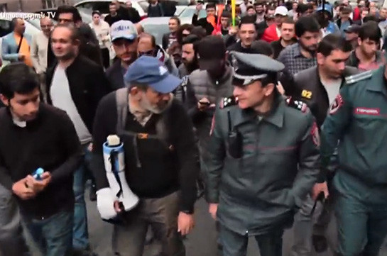 Полиция Еревана призвала Пашиняна сотрудничать во имя безопасности
