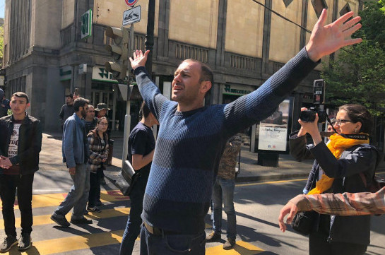 Активист движения «Мой шаг» Армен Григорян находится Специальной следственной службе