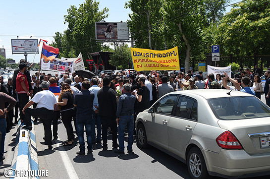 В Ереване проходят четыре акции протеста: односторонне закрыты проспект Баграмяна и Аршакуняц
