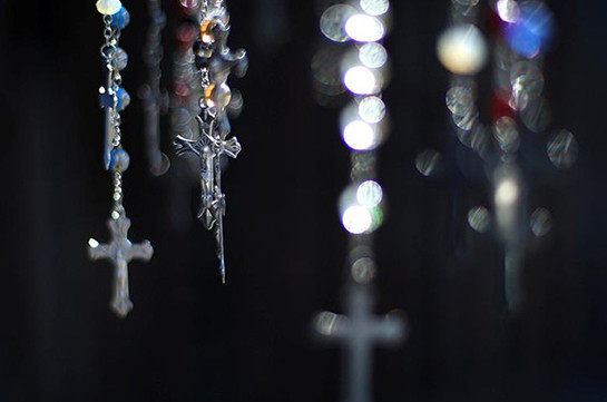 В Чили 14 священников отстранили от службы из-за подозрений в педофилии