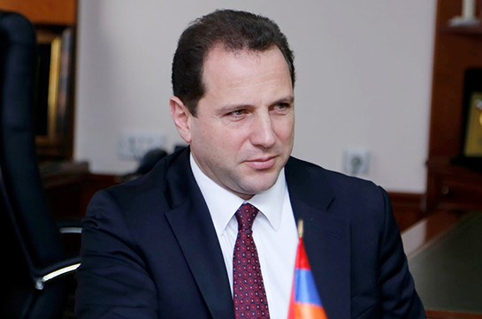 Давид Тоноян встретился в Астане с министром обороны РФ Сергеем Шойгу