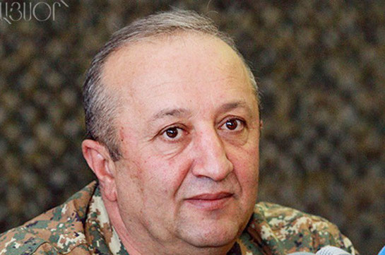 Бывший начальник ГШ ВС Армении считает правильным решение о своем увольнении