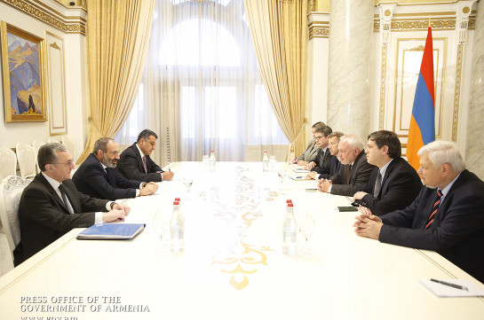 Состоялась первая встреча посредников по Карабаху с премьер-министром Армении