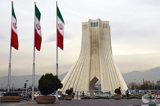 США выходом из иранской сделки навредят себе, заявил Роухани