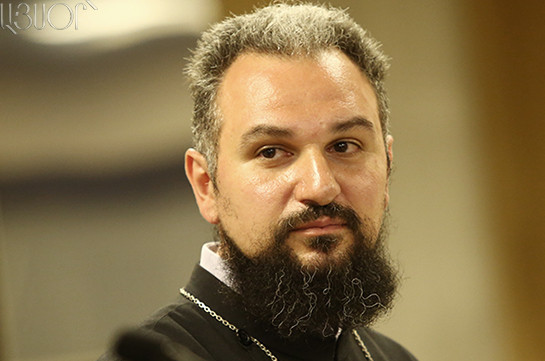 Активисты требуют отставки Католикоса всех армян