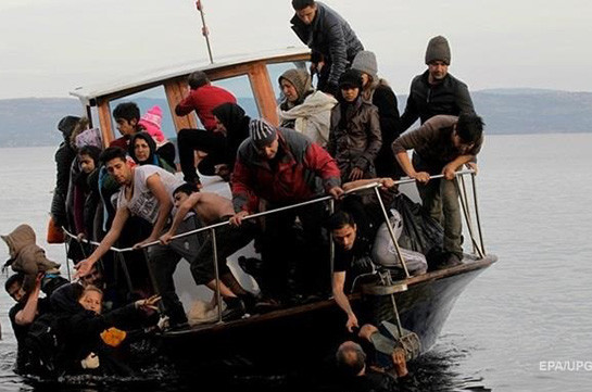 У побережья Испании за выходные спасли почти 500 мигрантов