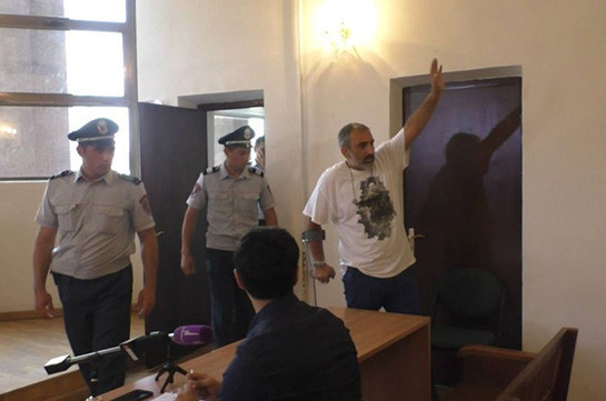 Арарат Хандоян освобожден досрочно
