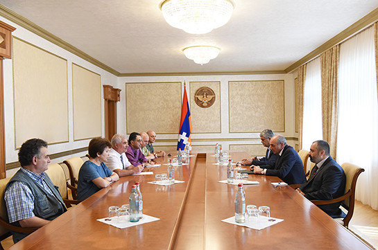 Бако Саакян принял членов Совета армянских специалистов