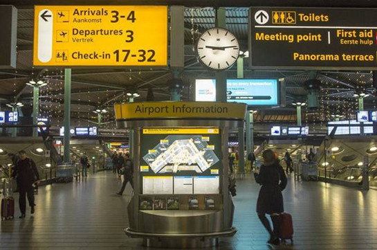 Аэропорт Амстердама временно прекратил работу