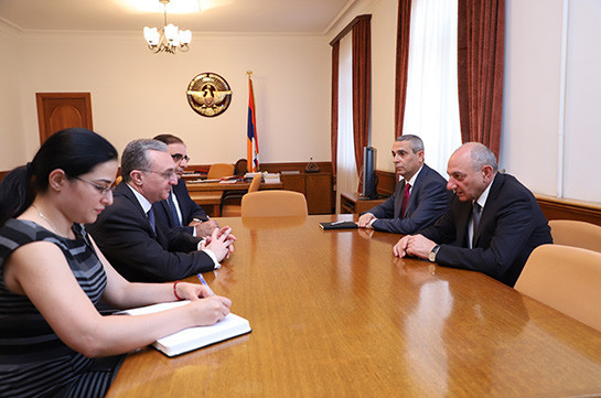 Бако Саакян и глава МИД Армении обсудили вопросы внешней политики