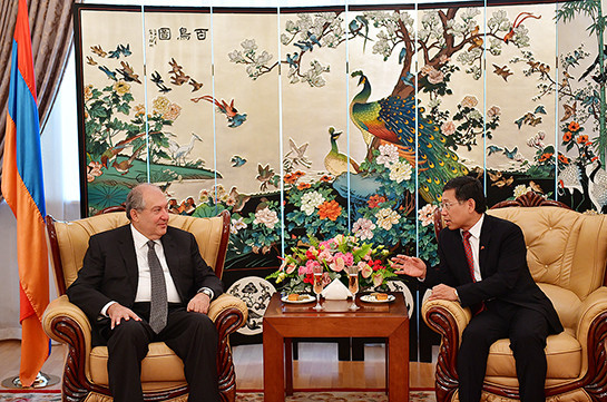 Президент Армен Саркисян посетил посольство Китая в Армении