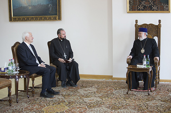 Catholicos of All Armenians receives UCLA Chancellor