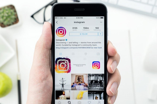 Instagram добавил новые стикеры для брендов