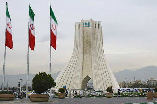 Тегеран действует на территории САР с разрешения Дамаска, заявила Захарова