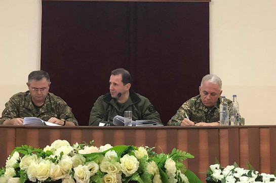 Armenia’s DM, Chief of General Staff of Armed Forces meet with Karabakh’s command staff