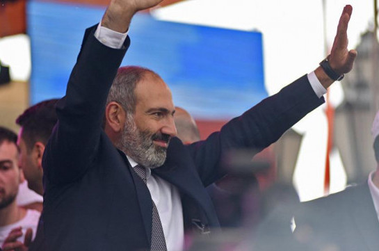 Премьер Армении передумал уходить в отставку