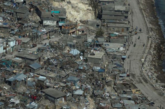 Число пострадавших при землетрясении на Гаити возросло до 333