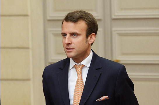 President of France arrives in Armenia