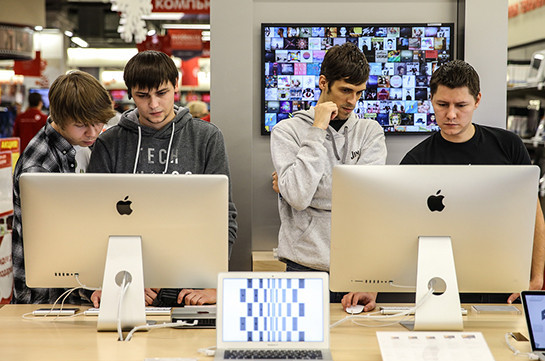 Продажи компьютеров Apple в мире упали в третьем квартале на 11%