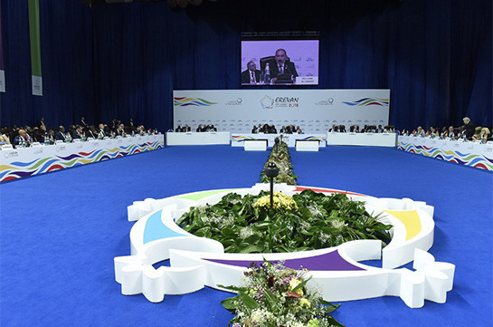 В Ереване продолжается саммит Франкофонии. Сегодня будет избран генсек МОФ