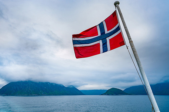 В Норвегии семь человек пострадали в результате столкновения фрегата и танкера