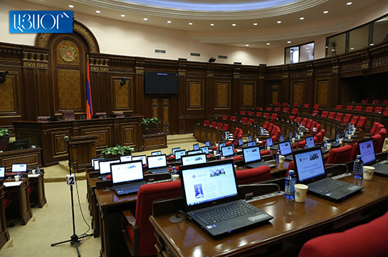 Парламент, возможно, созовет внеочередное заседание для утверждения проекта госбюджета на 2019 год