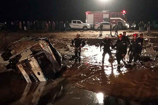 Jordan flash floods: Eleven killed and tourists evacuated from Petra