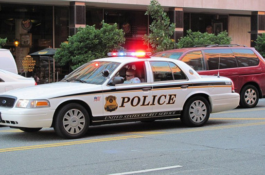 Власти города в США уволили всех полицейских "без объяснения причин"