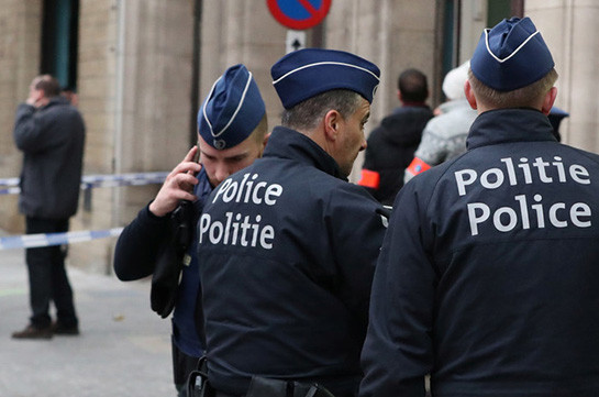 Нападение на полицейского в Брюсселе расследуется в террористическом контексте